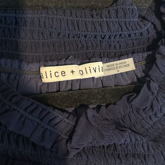 Off the shoulder Alice + Olivia blue silk and eyelet dress - Picture 4 of 5